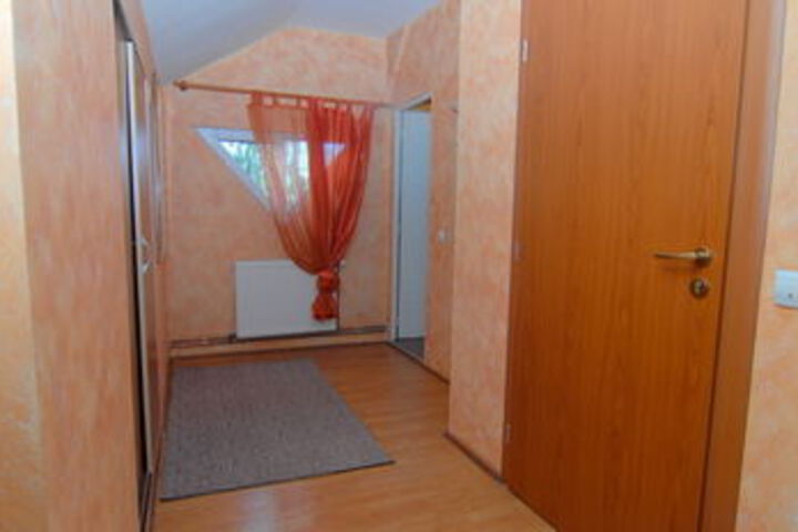 Room 41 of 49