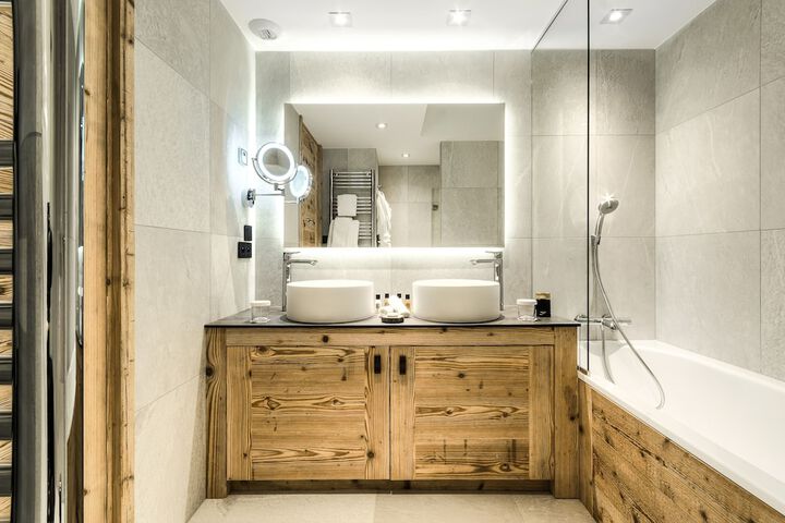 Room 51 of 114