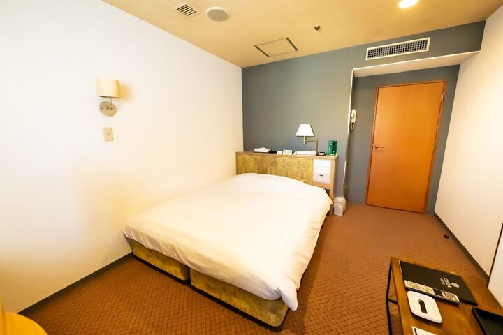 Room 96 of 239