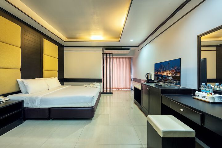 Room 25 of 78