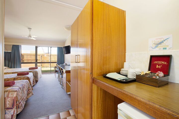 Room 3 of 63