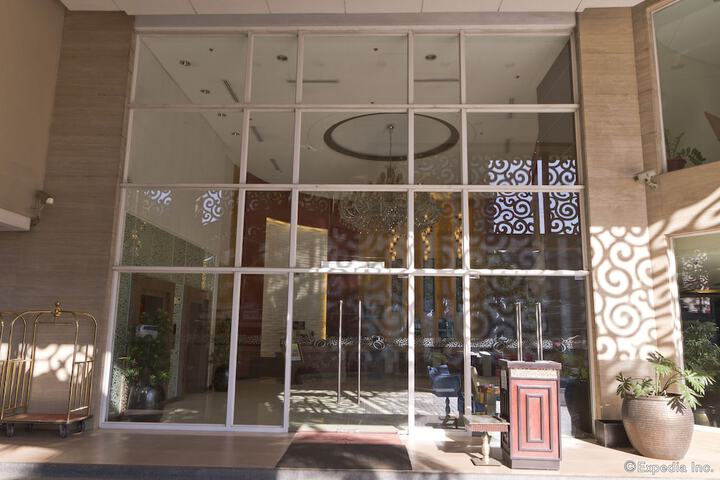 Hotel 94 of 95