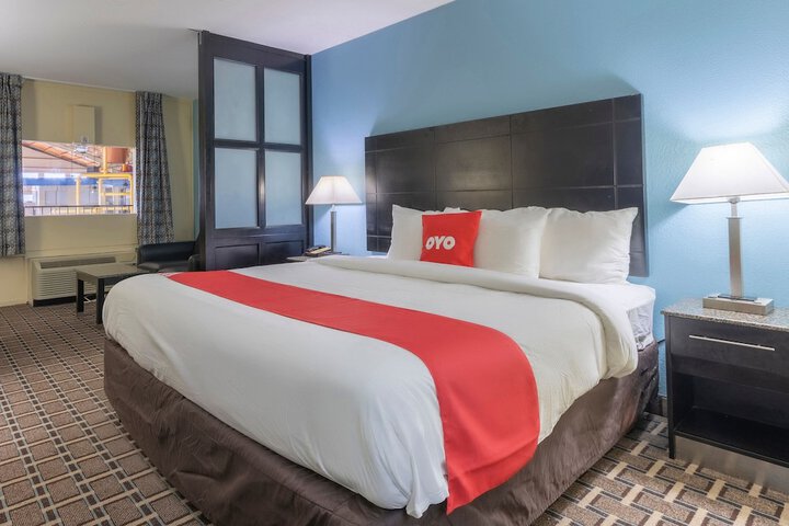1 King Bed (19 of 29)