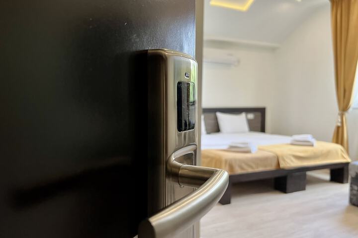 Room 5 of 54