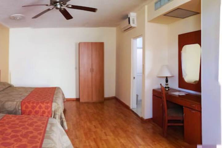 Room 16 of 68
