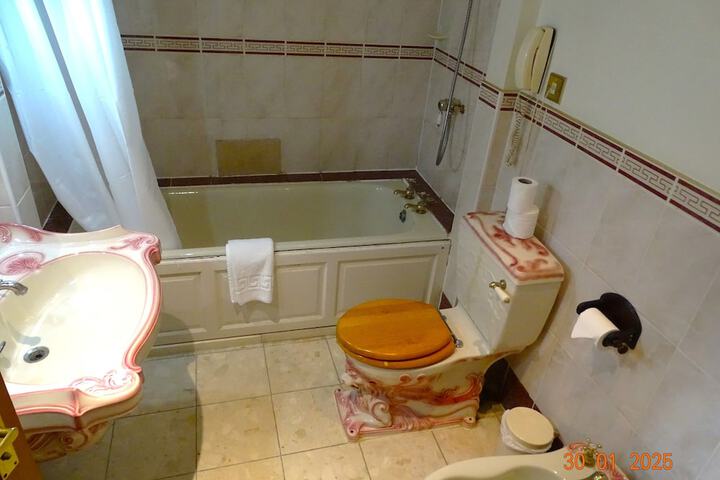 Room 42 of 57