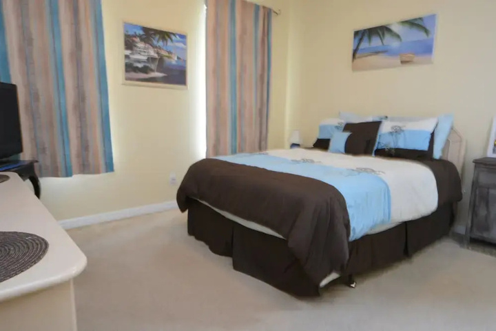 Room 7 of 23
