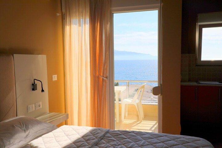 Room 18 of 47