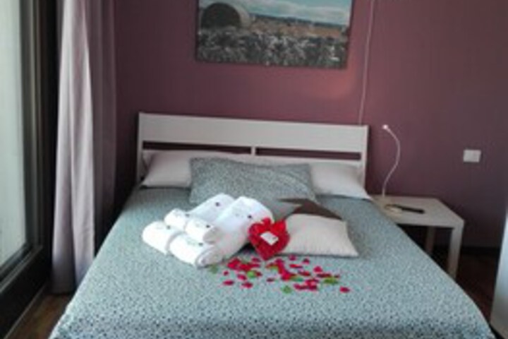 Room 10 of 24