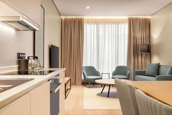 Room 47 of 223