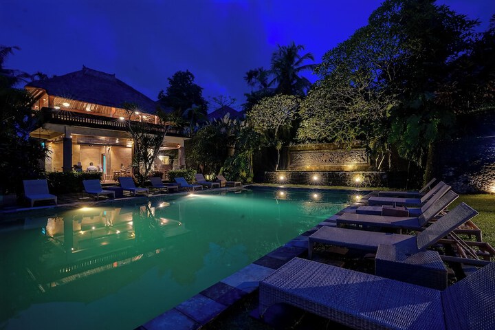 Pool 86 of 109