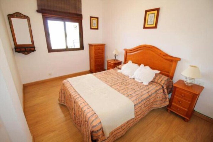 Room 2 of 12