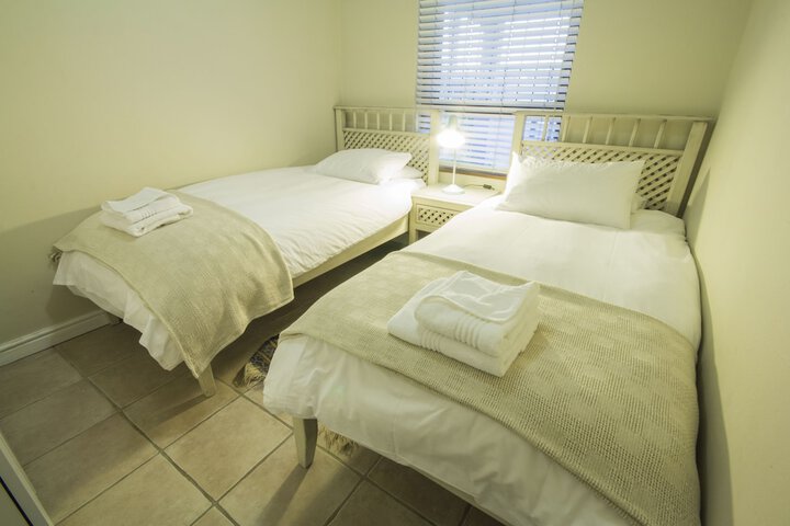 Room 6 of 70
