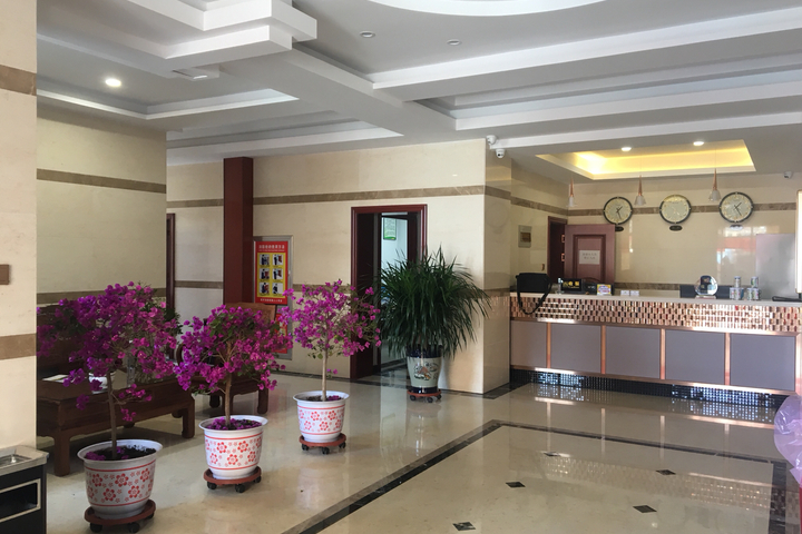 Hotel Interior 4 of 24