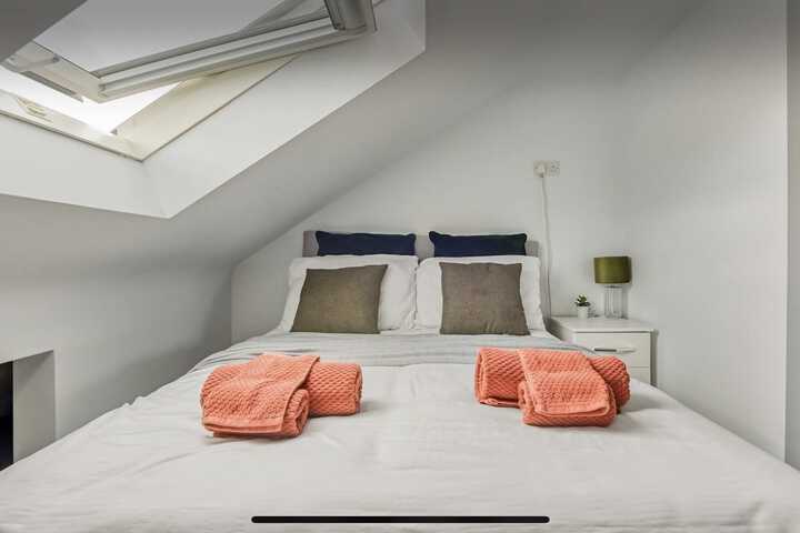 Room 18 of 21
