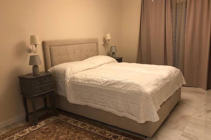 Room 14 of 48