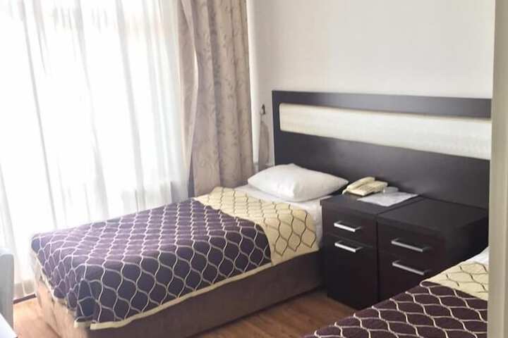 Room 3 of 21