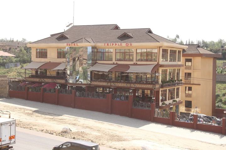 TrippleOs Hotel