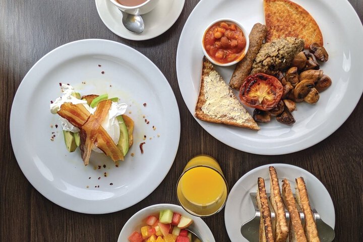 Breakfast/Coffee Service 77 of 112