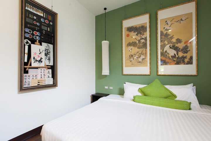 Room 17 of 44