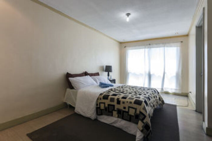 Room 13 of 25