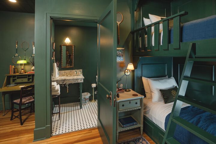 Room 19 of 26