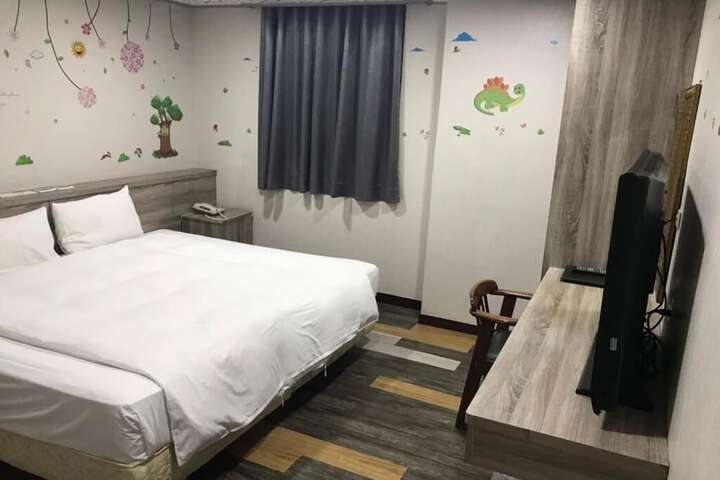 Room 22 of 46