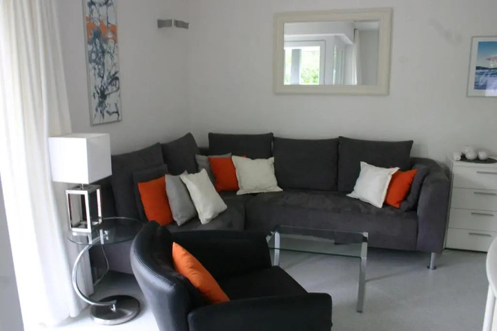 Room 2 of 15