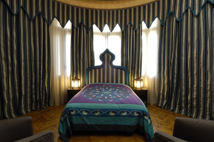 Room 7 of 29