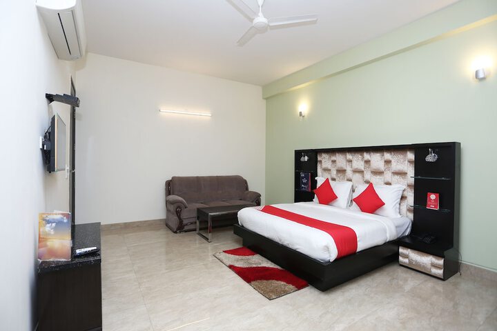 Room 8 of 29