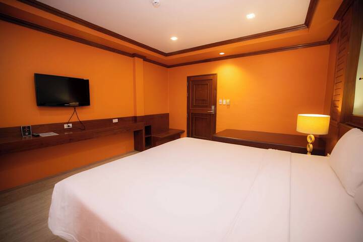 Room 55 of 98
