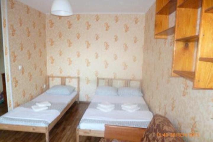 Room 142 of 148