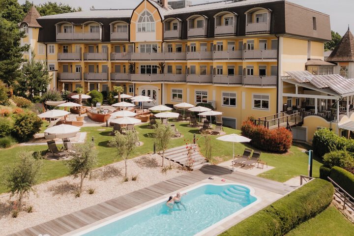 Exterior of Maiers Kuschelhotel deluxe - Adults only