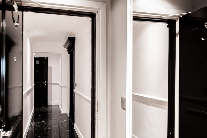 Room 51 of 255