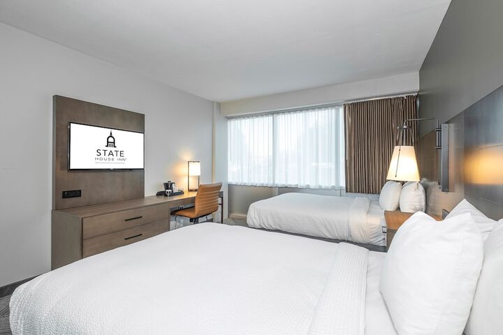 1 King Bed (1 of 5)