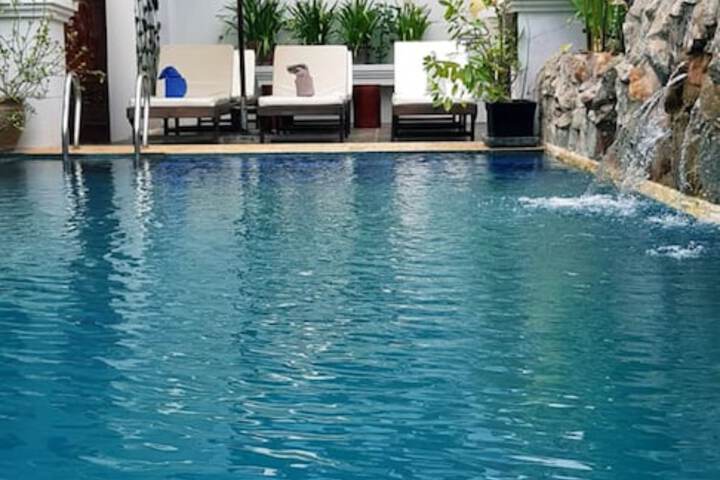 Pool 91 of 99