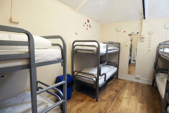 Room 7 of 43