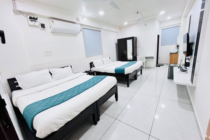 Room 18 of 27