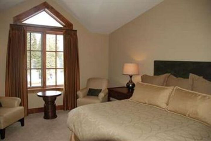 Room 15 of 49