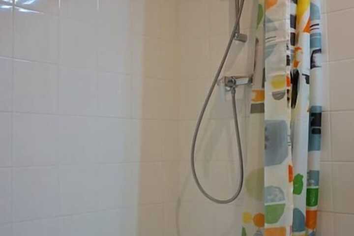Room 15 of 27