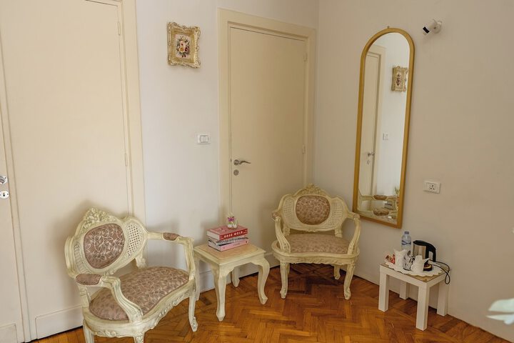 Room 5 of 83