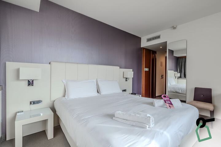 Room 41 of 56