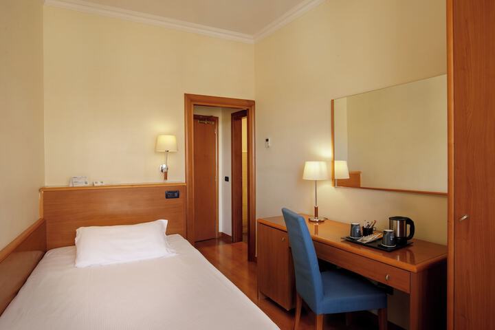 Room 39 of 188