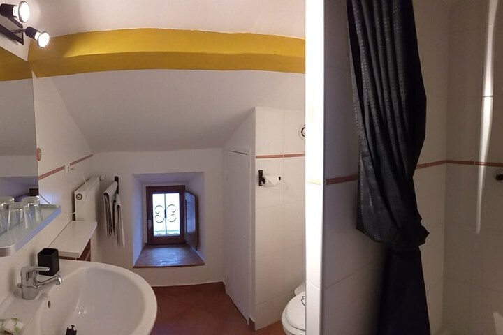Room 13 of 51