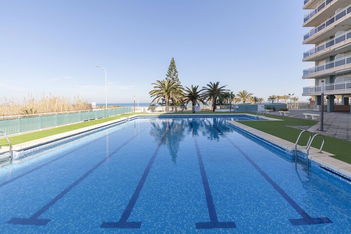 Pool 20 of 24