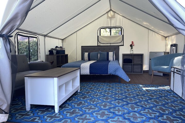 Luxury Tent 1 Queen Bed (3 of 7)