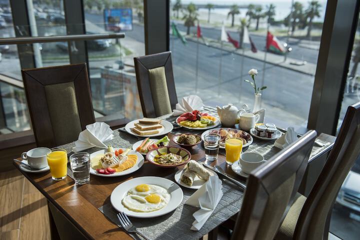 Breakfast/Coffee Service 52 of 94