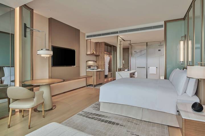 Room 45 of 81