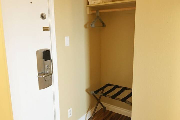 Room 7 of 21