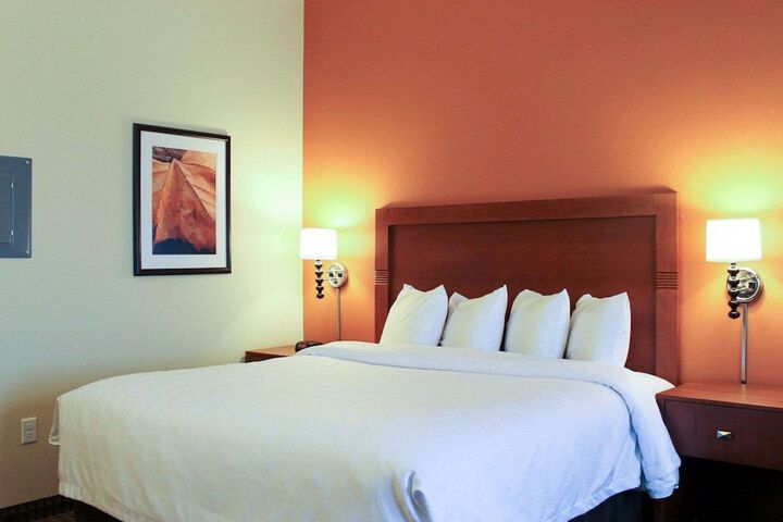 Room 21 of 84